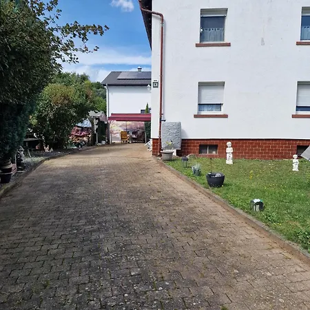 Dietlinds * Ober-Nauses